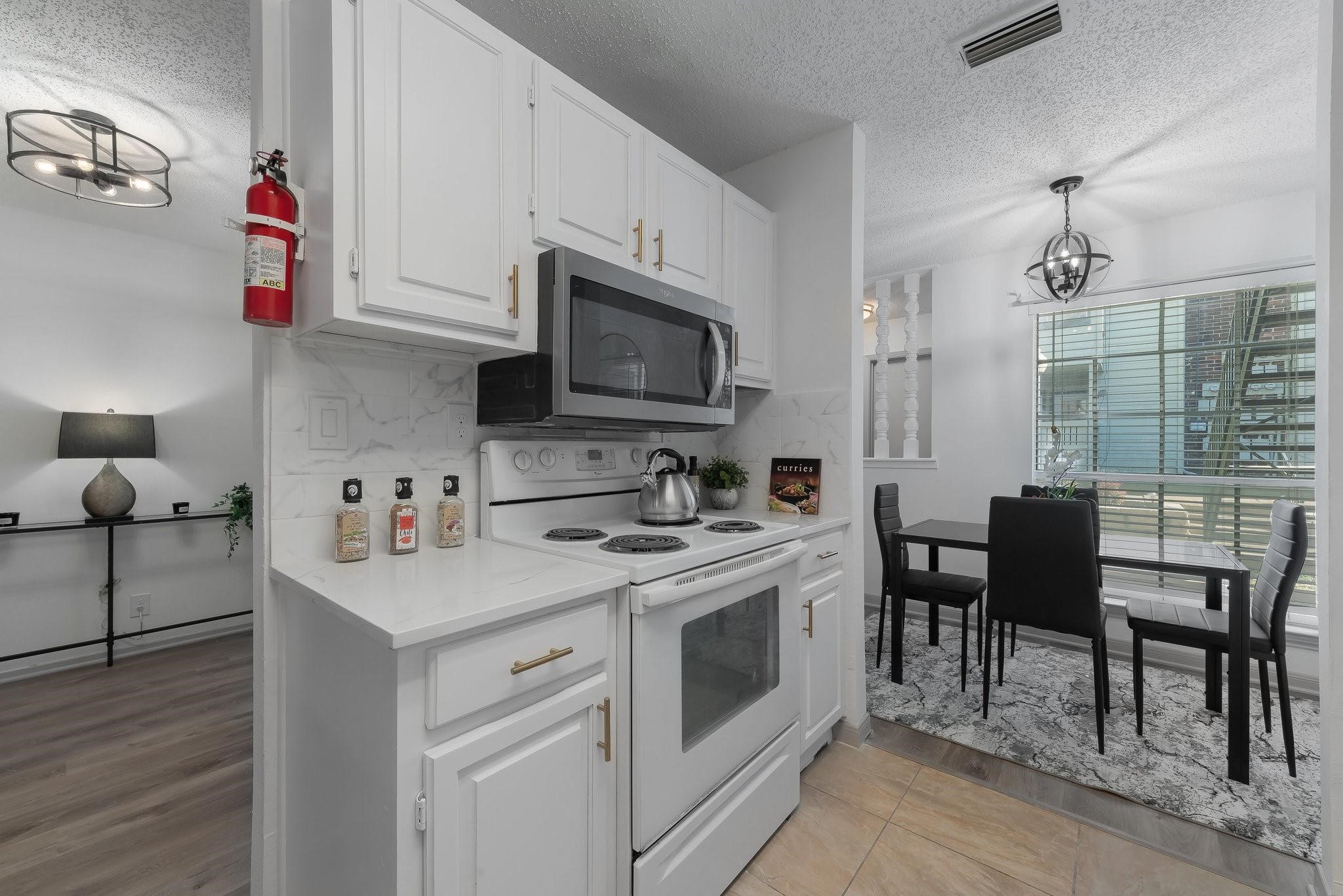 5981 Arapaho Road Dallas TX 75248