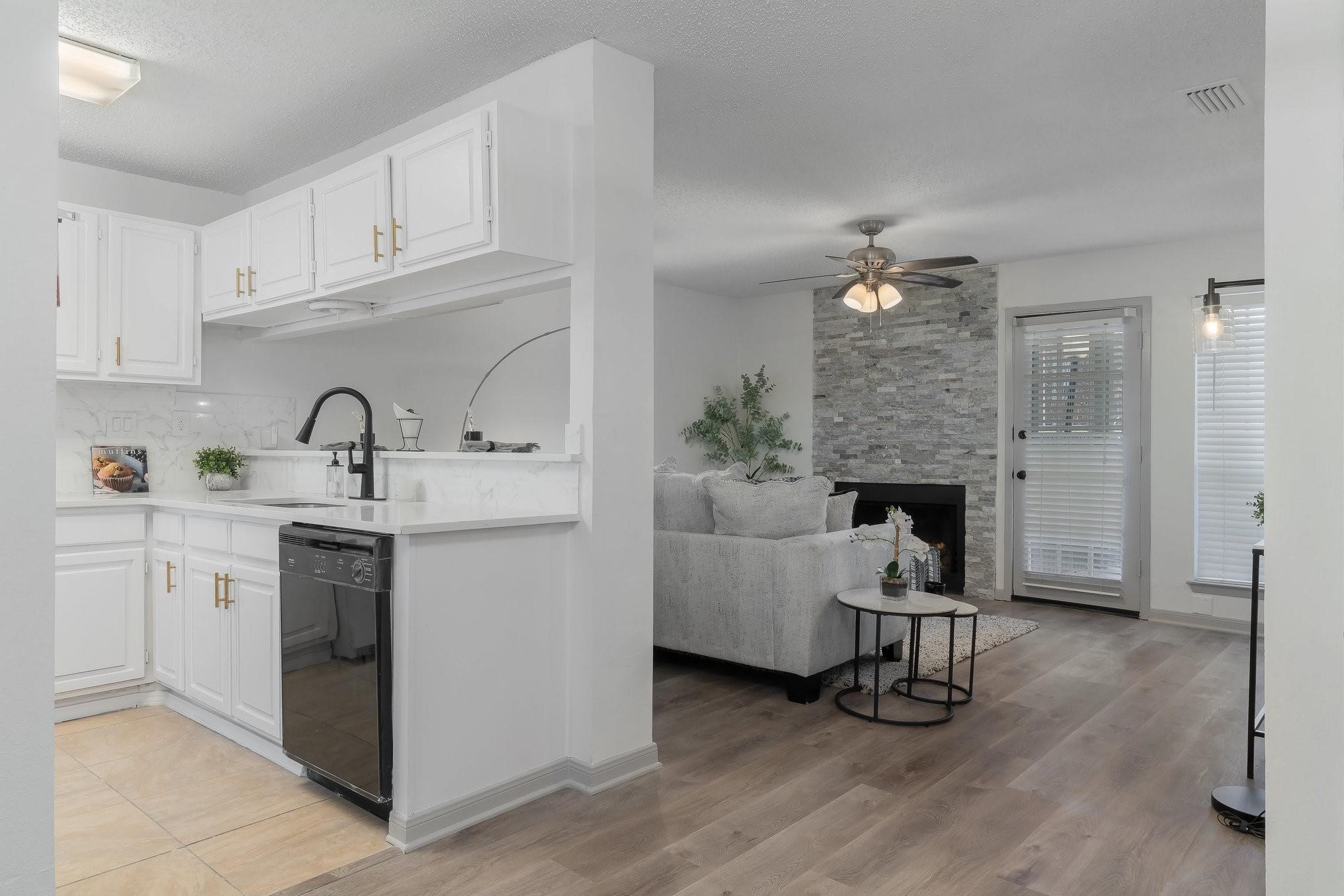5981 Arapaho Road Dallas TX 75248