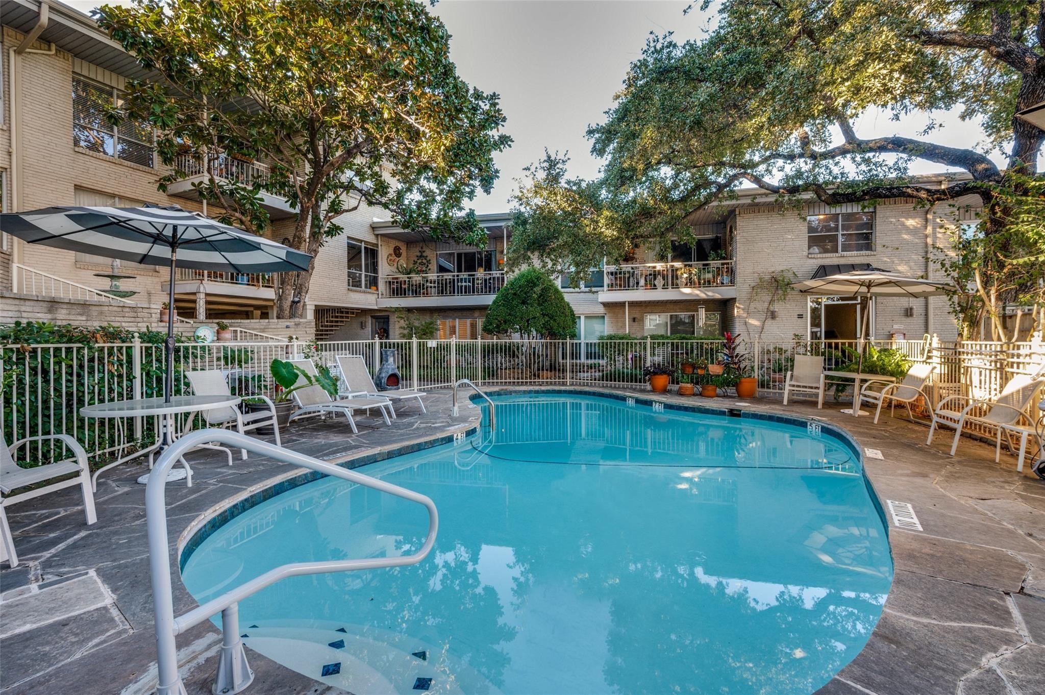 2301 Ridgmar Plaza Fort Worth TX 76116