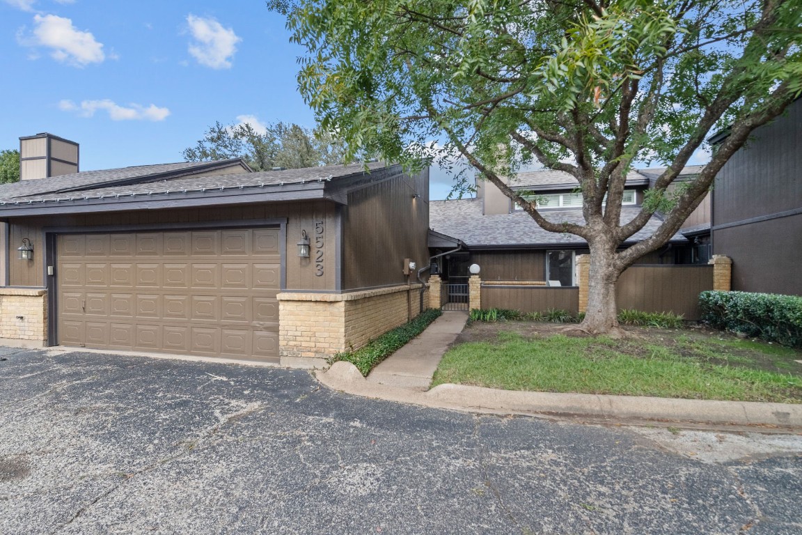 5523 Boca Raton Boulevard Fort Worth TX 76112
