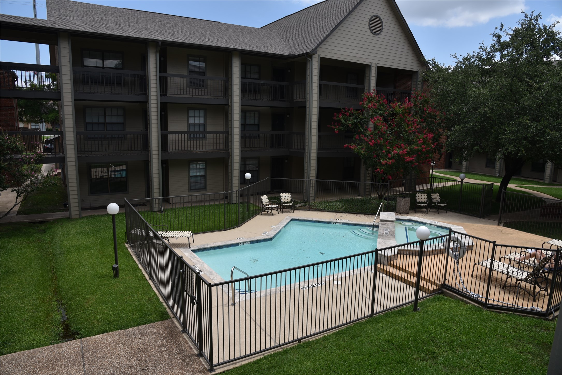 218 N Texas Boulevard Denton TX 76201