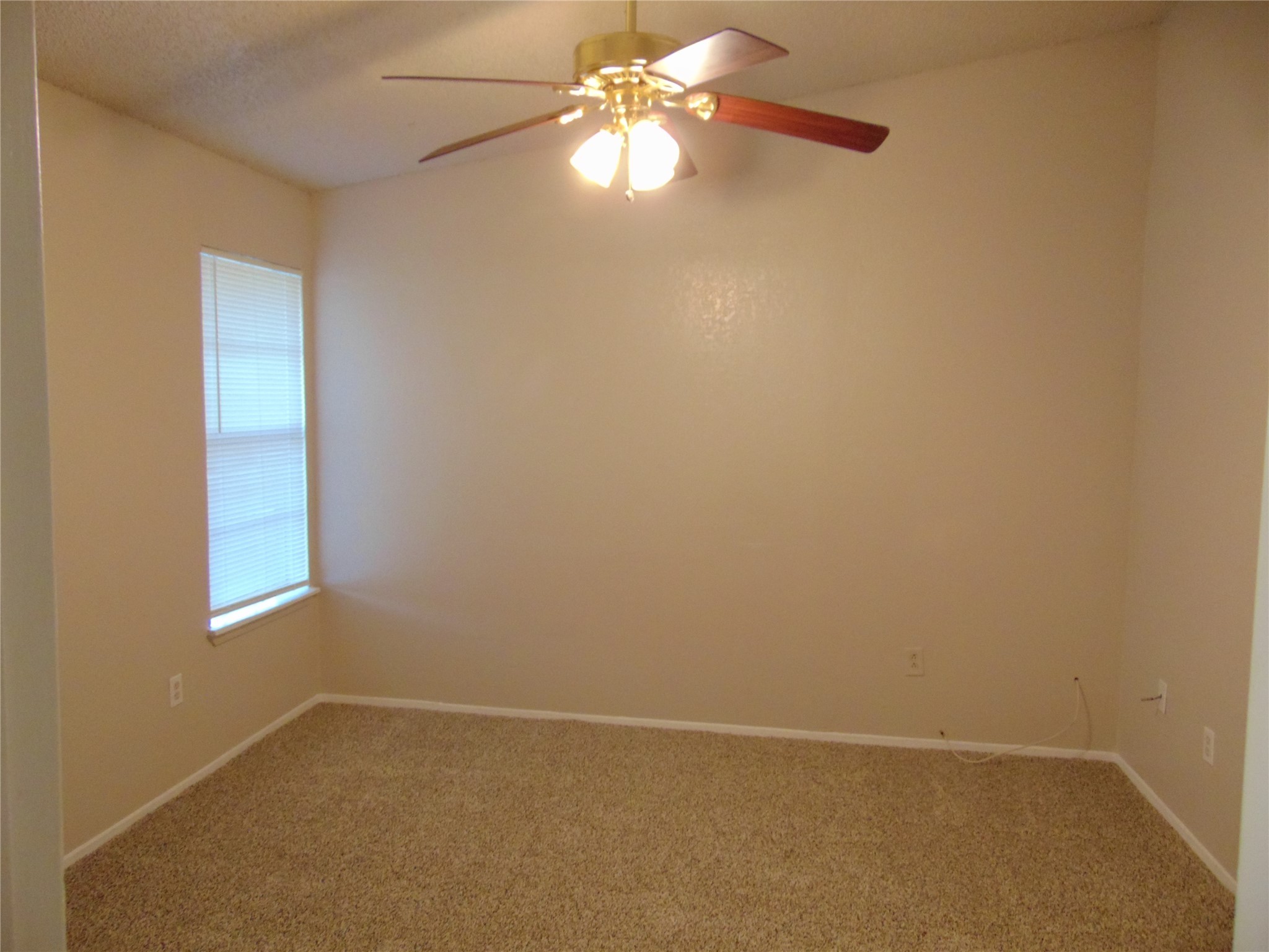 9611 Walnut Street Dallas TX 75243