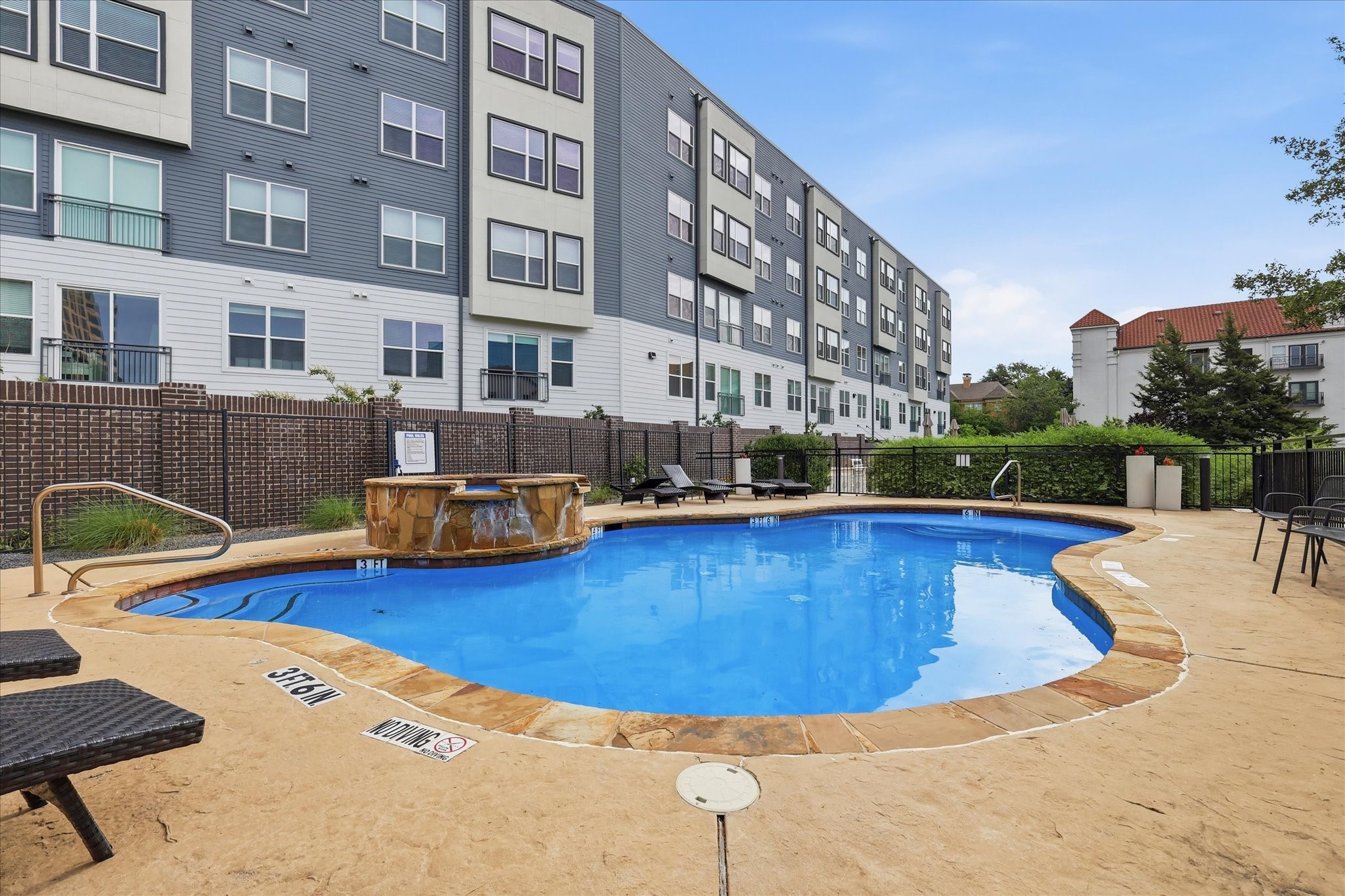 13900 Noel Road Dallas TX 75240