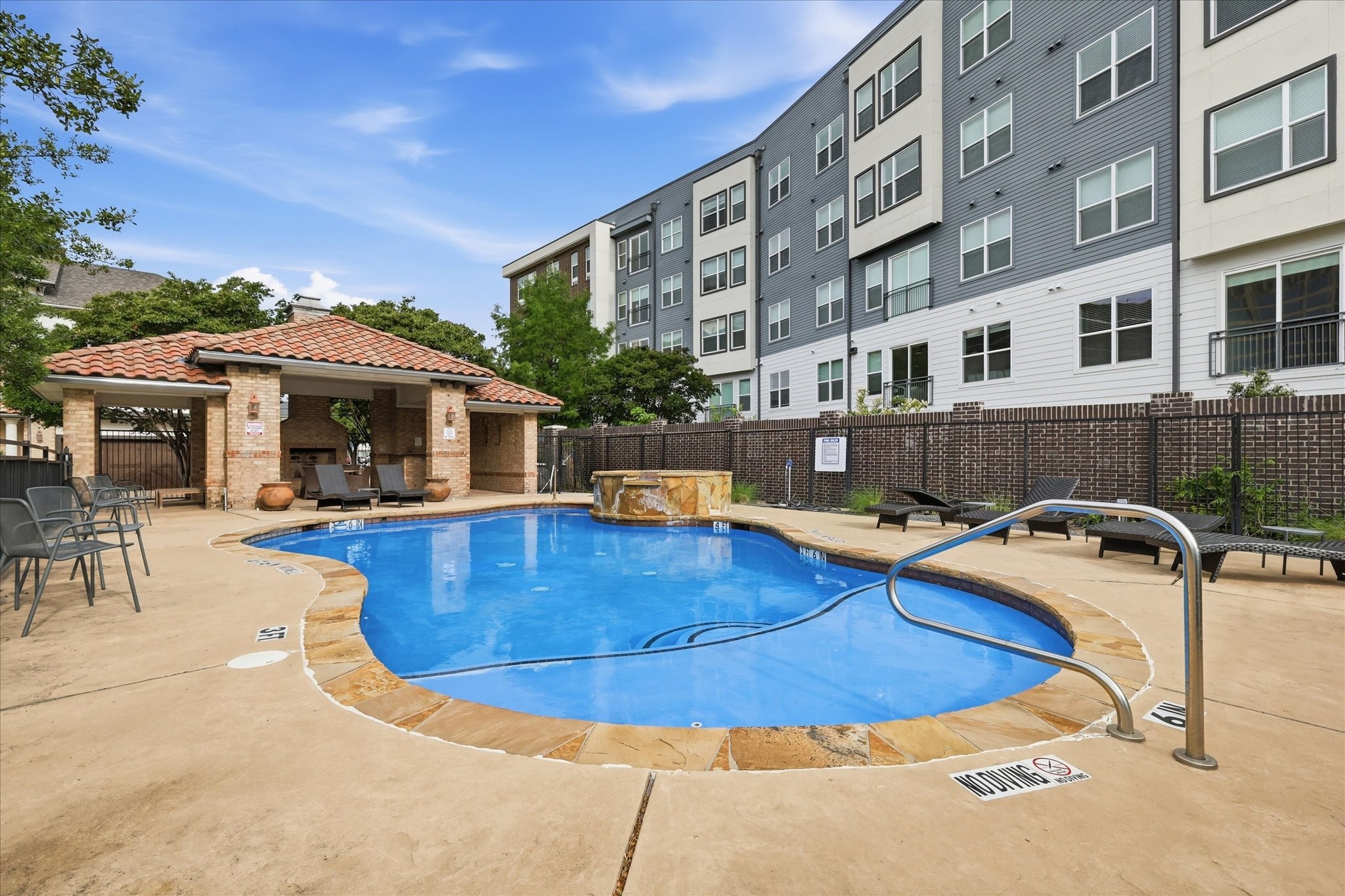 13900 Noel Road Dallas TX 75240