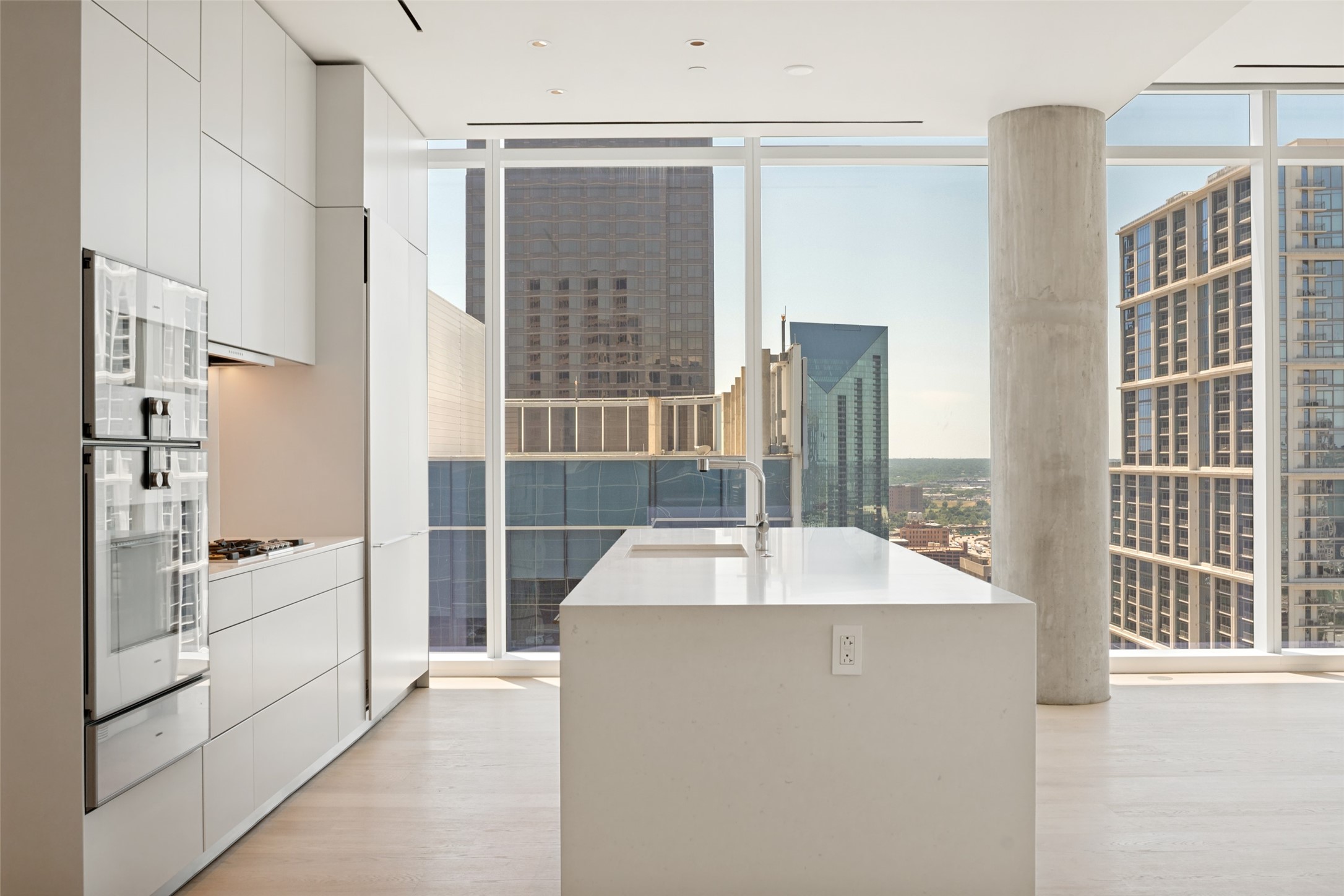1747 Leonard Street Dallas TX 75201