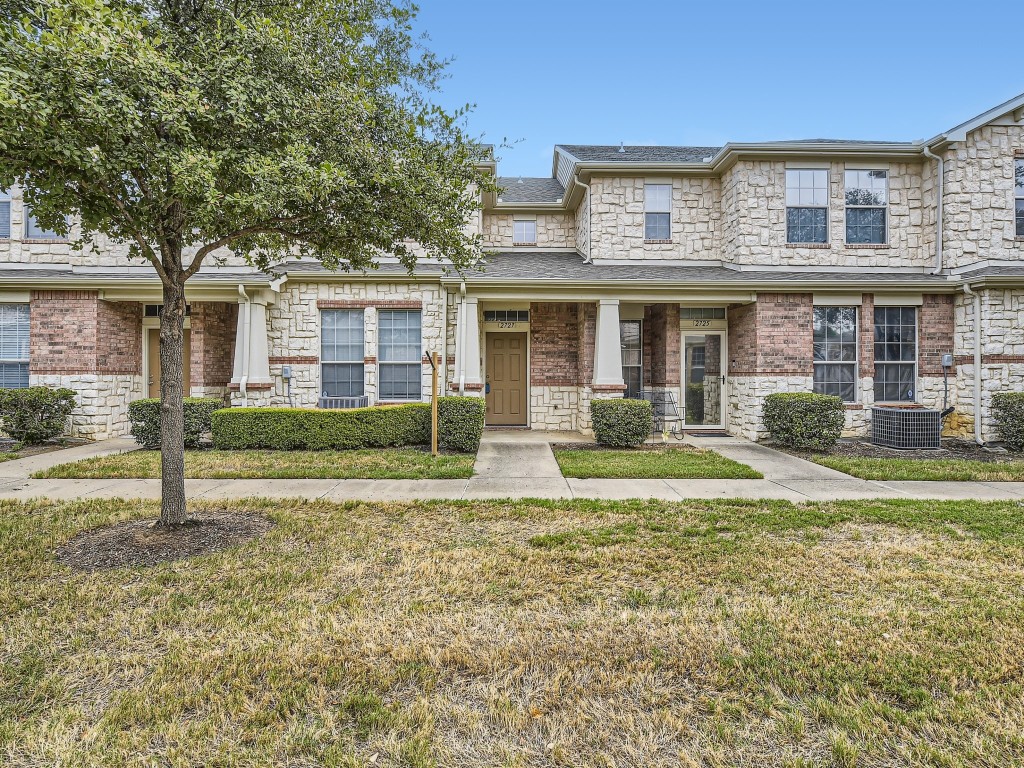 2727 Denali Park Drive Grand Prairie TX 75050