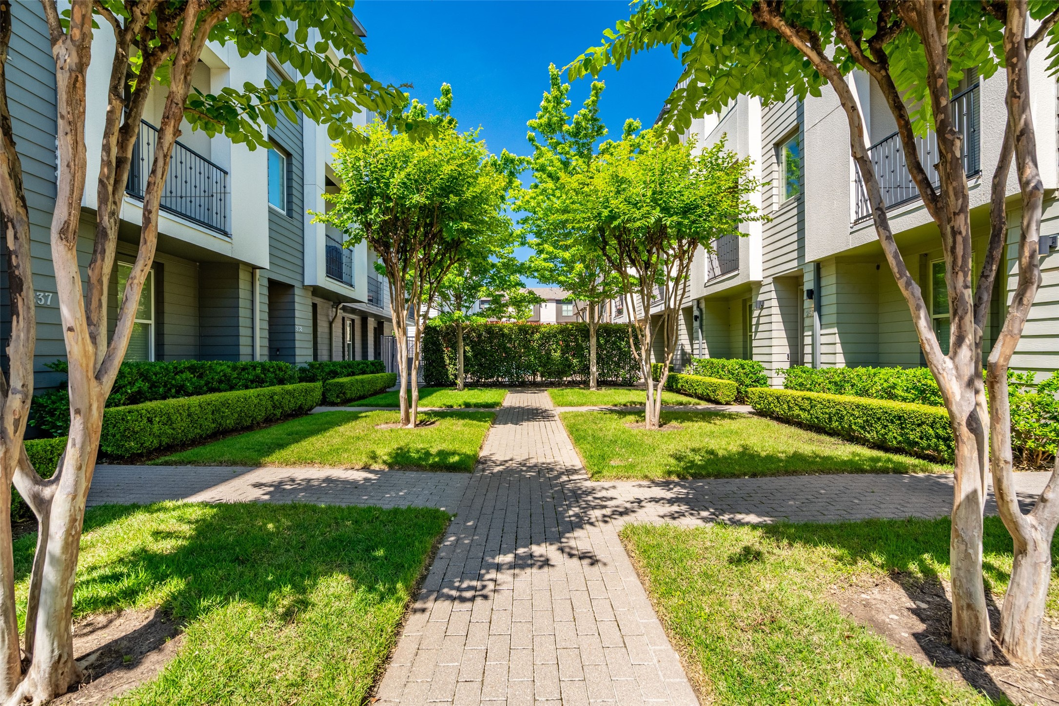 4211 Rawlins Street Dallas TX 75219