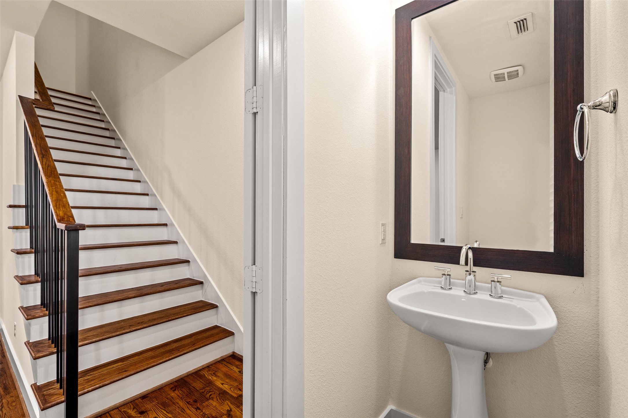 4211 Rawlins Street Dallas TX 75219