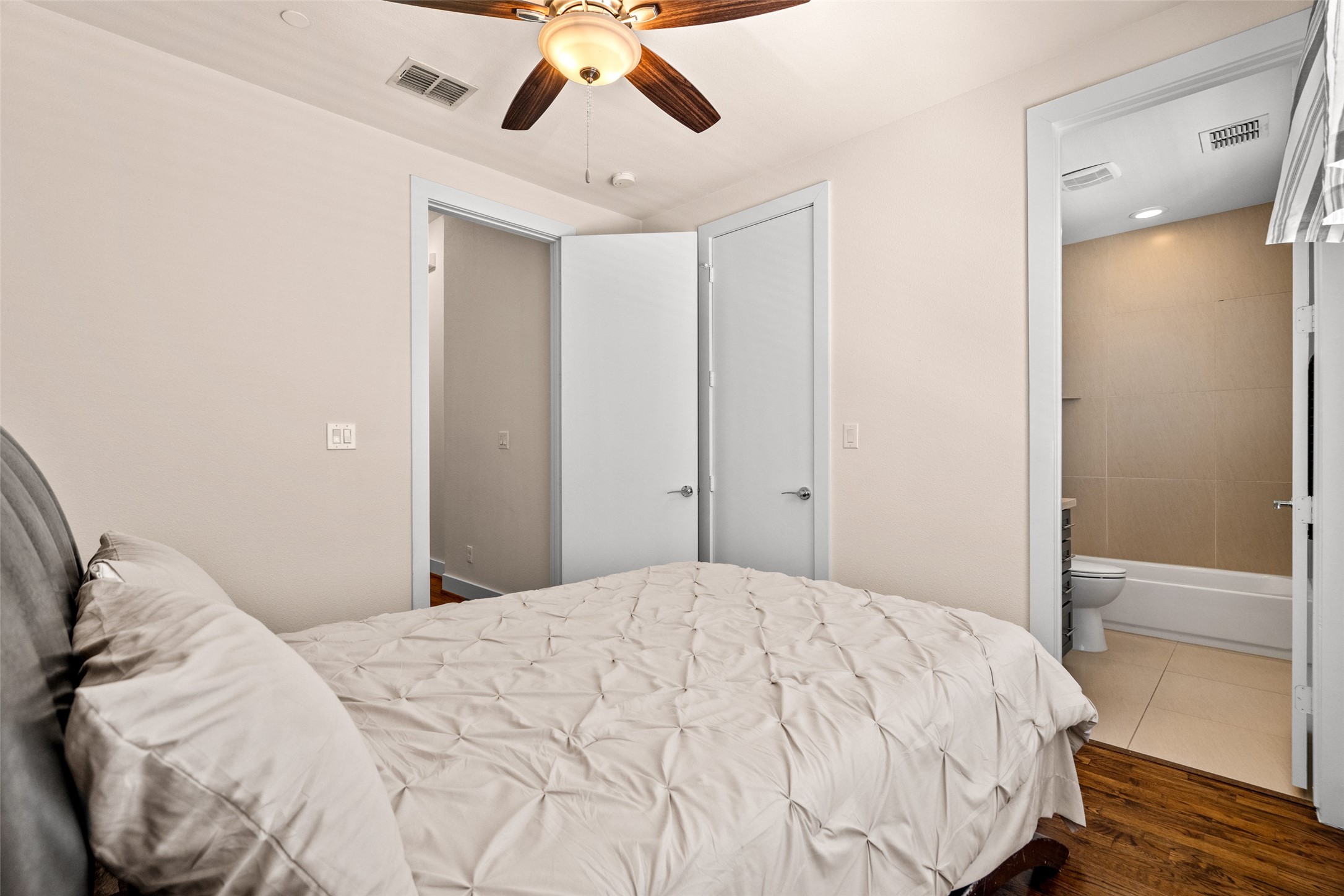 4211 Rawlins Street Dallas TX 75219