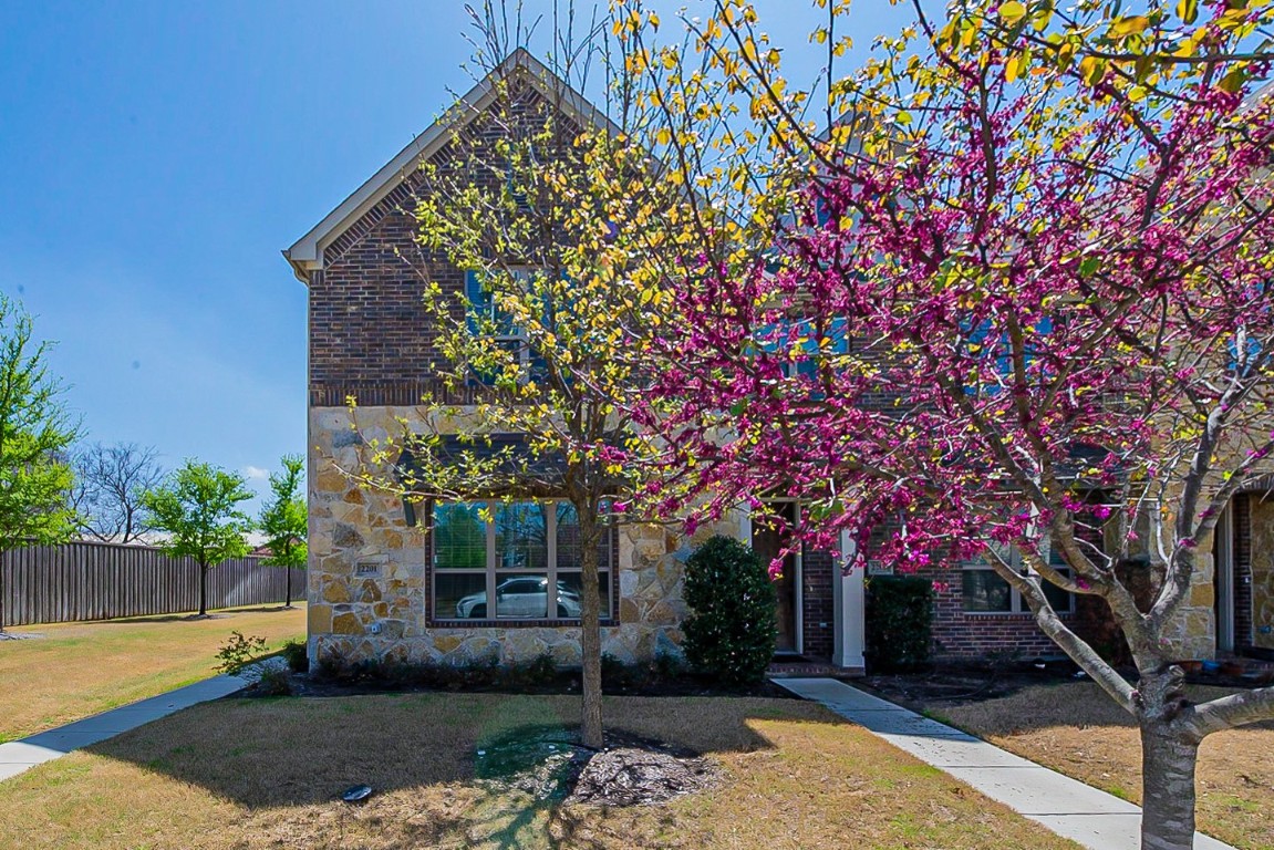 2201 Jameson Lane Mckinney TX 75070