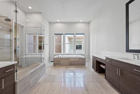 381 E Greenbriar Lane Dallas TX 75203