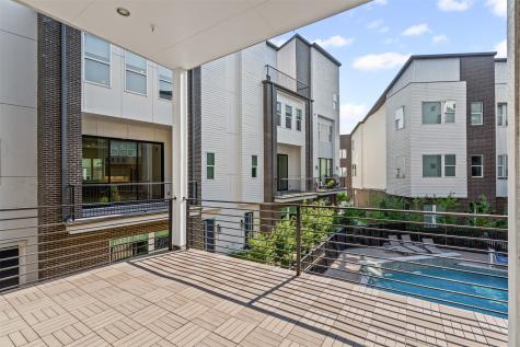 381 E Greenbriar Lane Dallas TX 75203