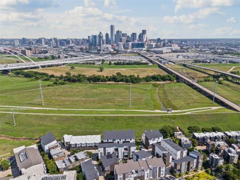 381 E Greenbriar Lane Dallas TX 75203