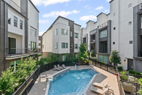 381 E Greenbriar Lane Dallas TX 75203