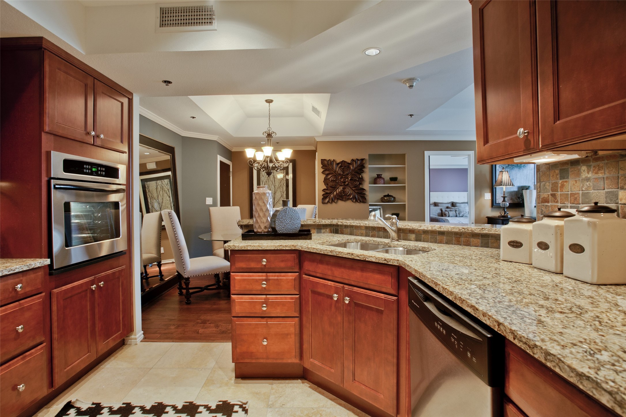 5909 Luther Lane Dallas TX 75225