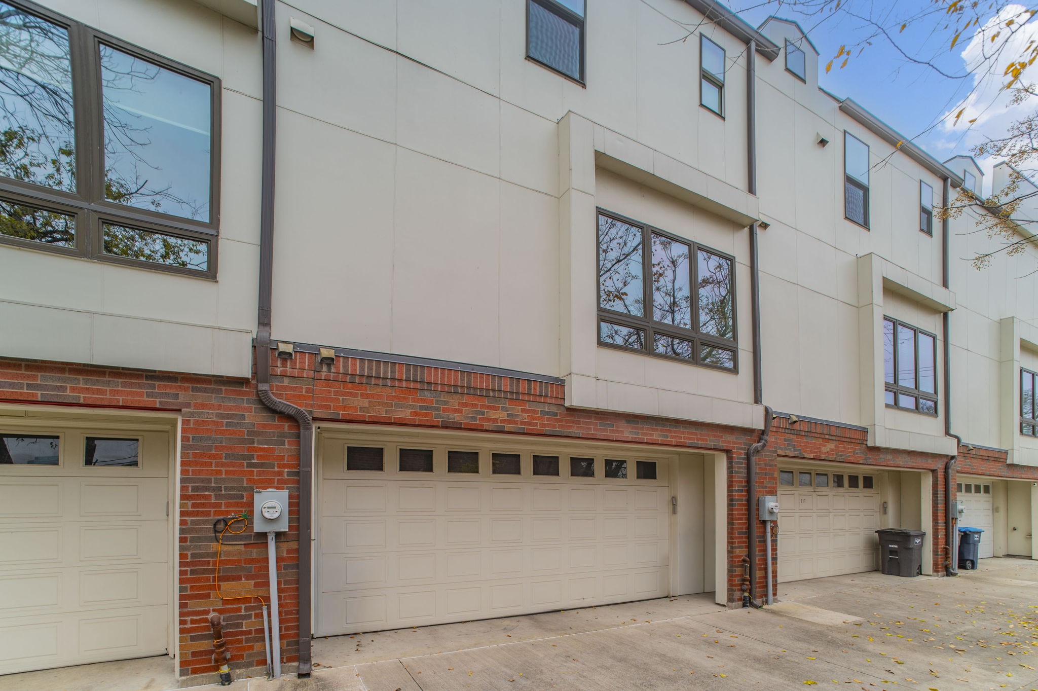321 College Avenue Fort Worth TX 76104