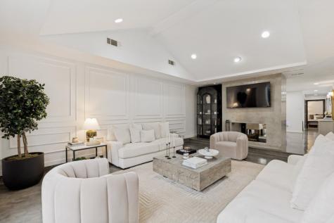 6332 Southpoint Drive Dallas TX 75248