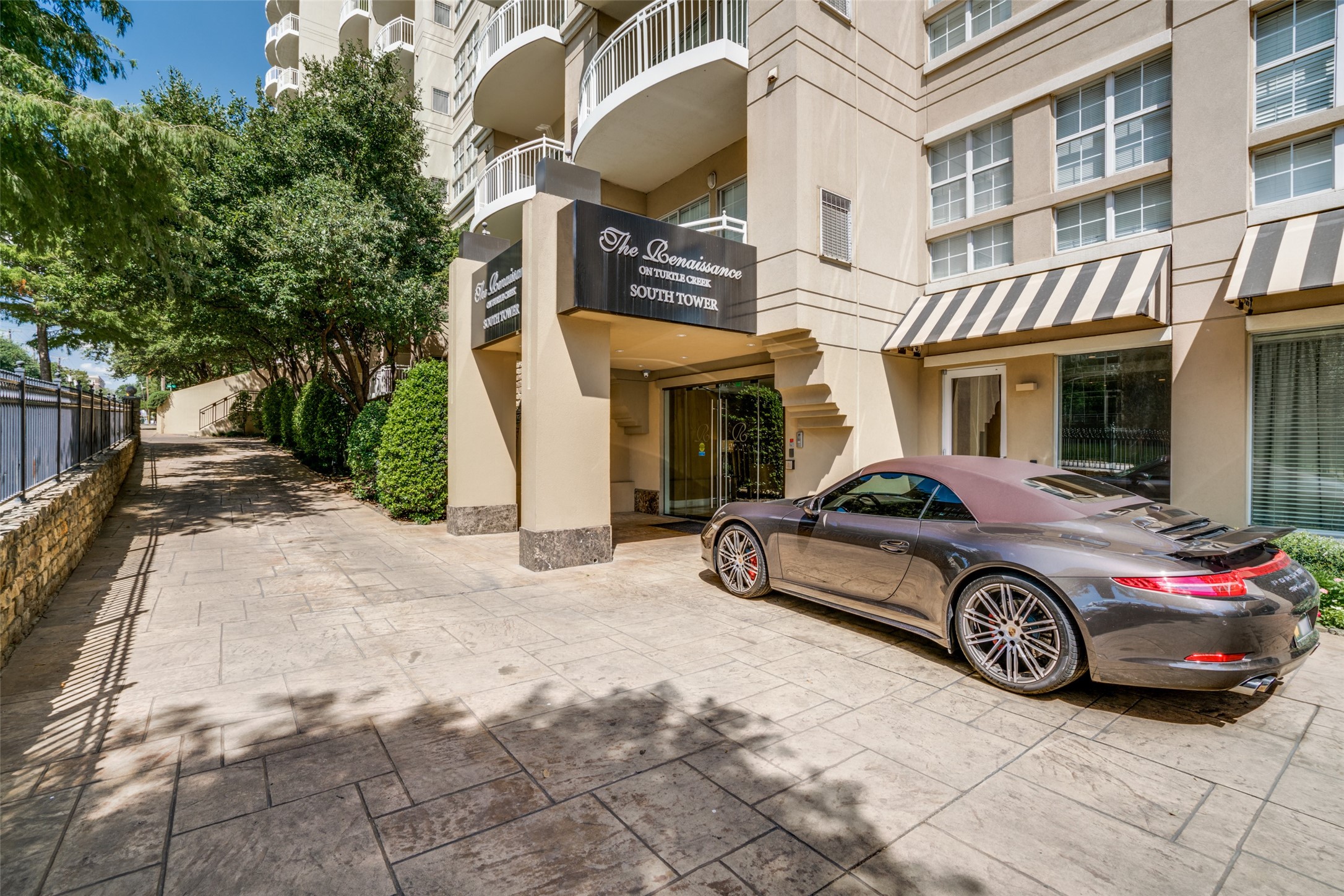 3225 Turtle Creek Boulevard Dallas TX 75219