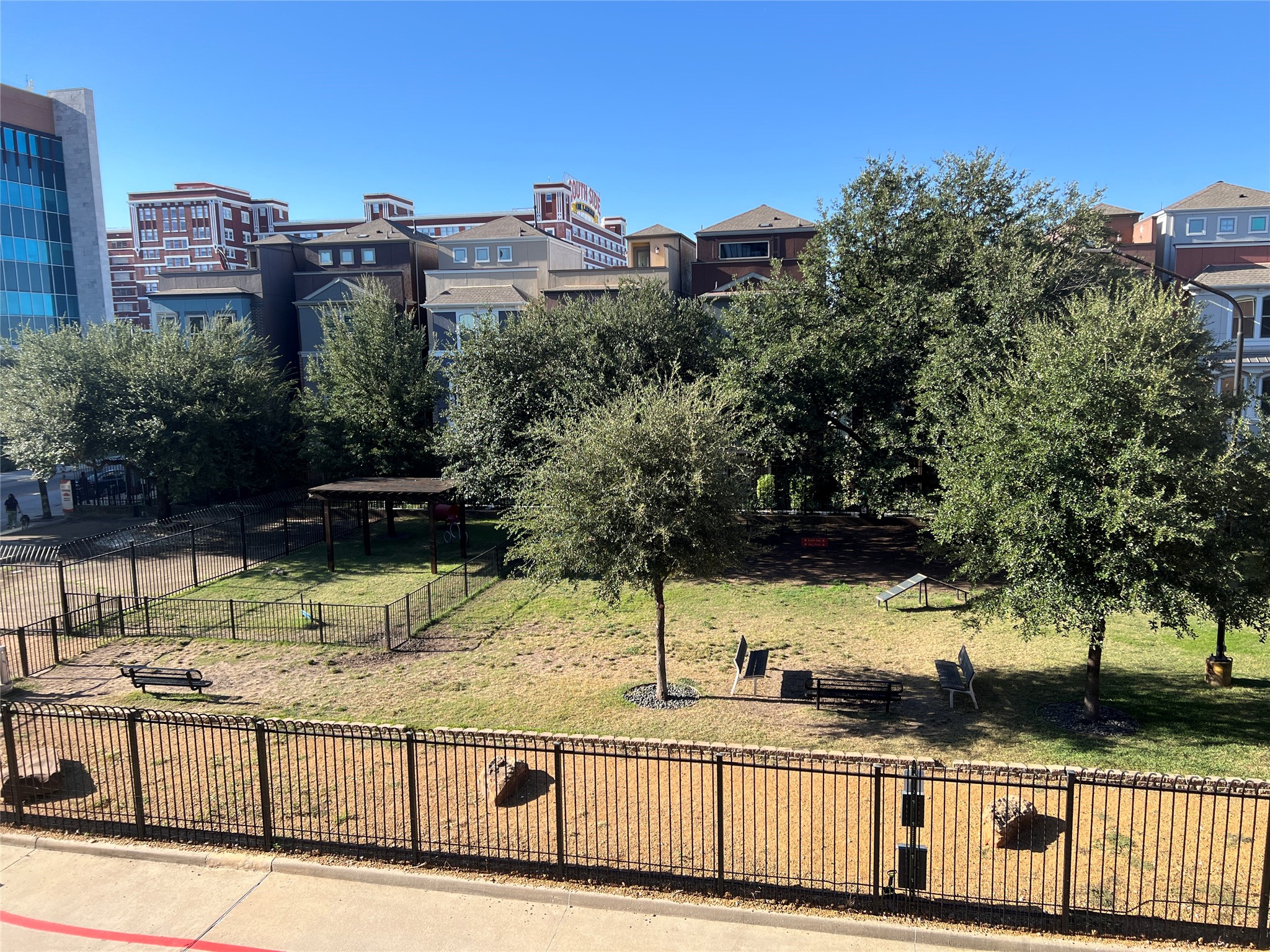 1001 Belleview Street Dallas TX 75215