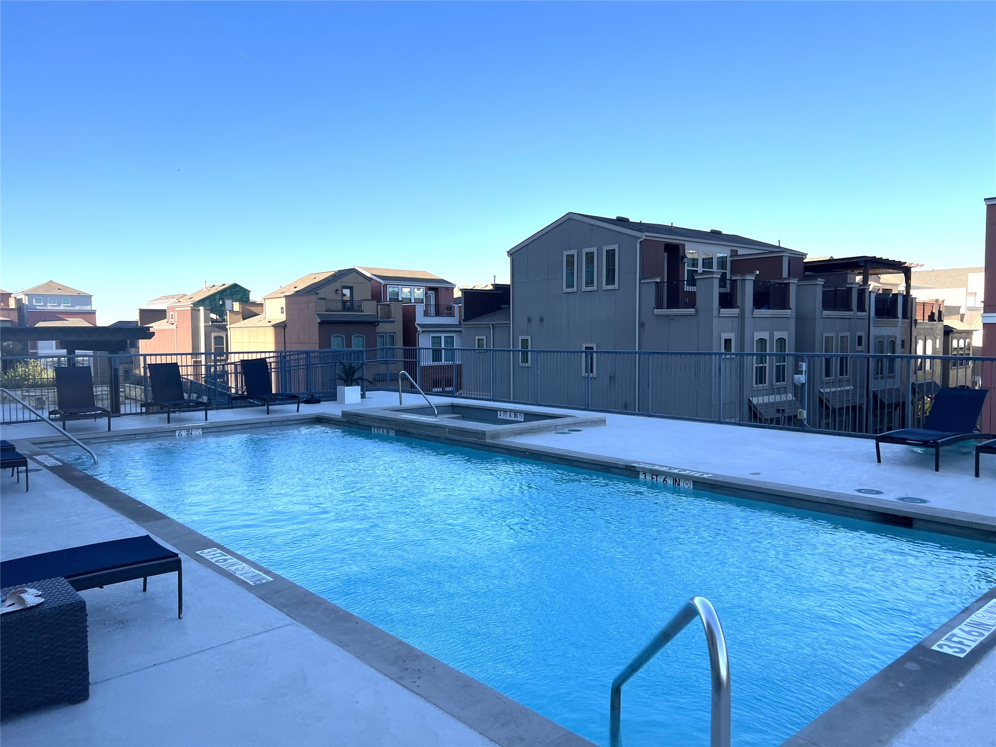 1001 Belleview Street Dallas TX 75215