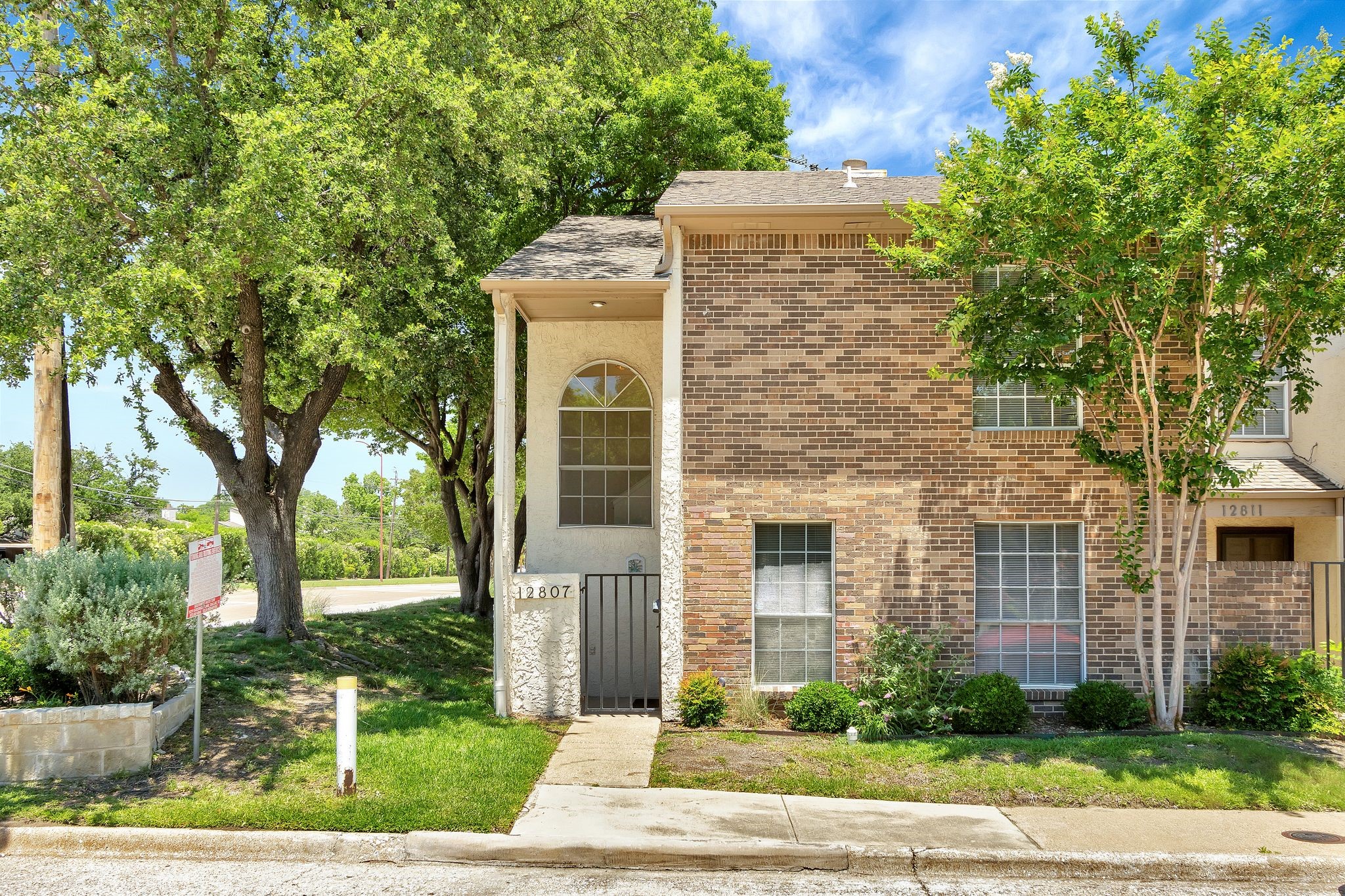 12807 Burninglog Lane Dallas TX 75243