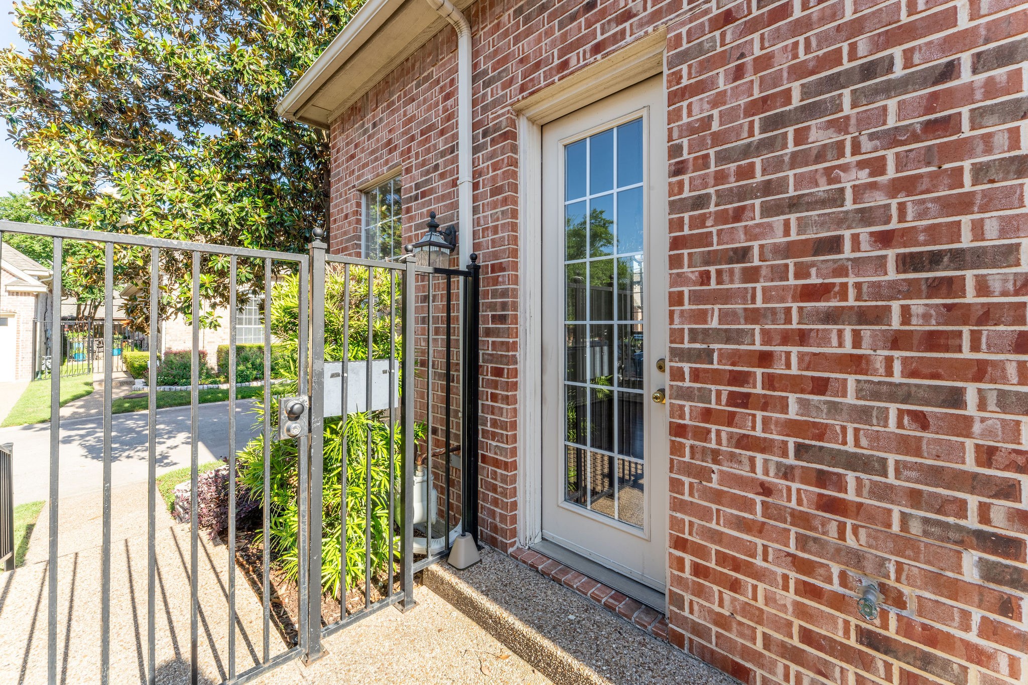 5019 Pershing Avenue Fort Worth TX 76107