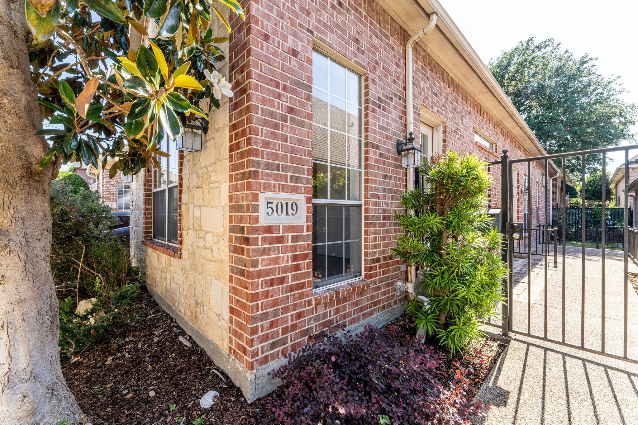5019 Pershing Avenue Fort Worth TX 76107