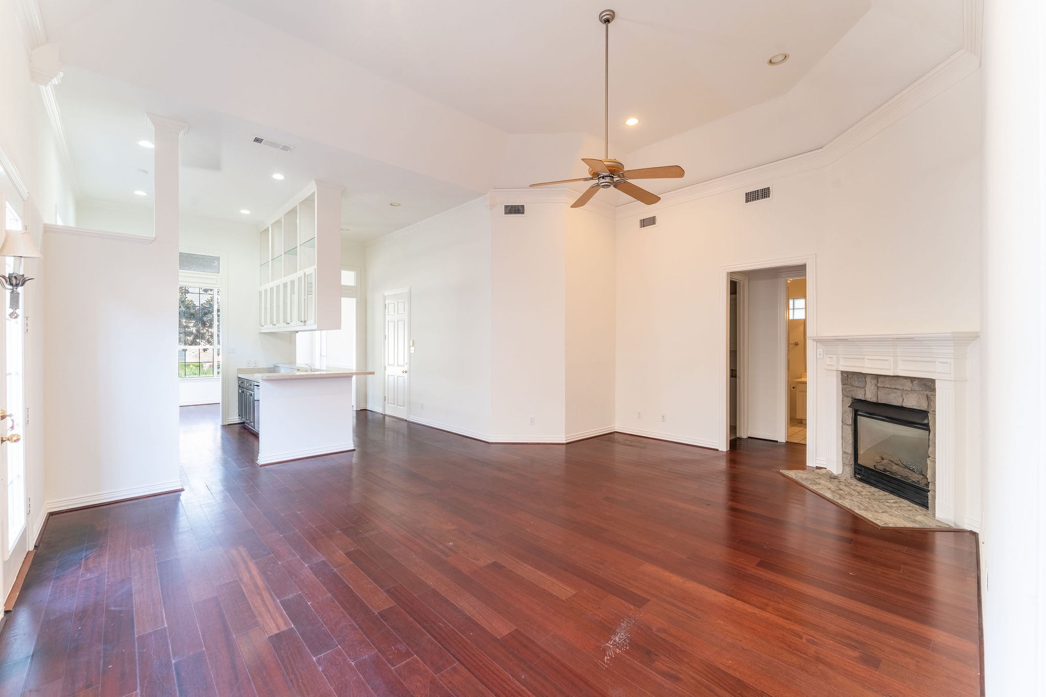 5019 Pershing Avenue Fort Worth TX 76107