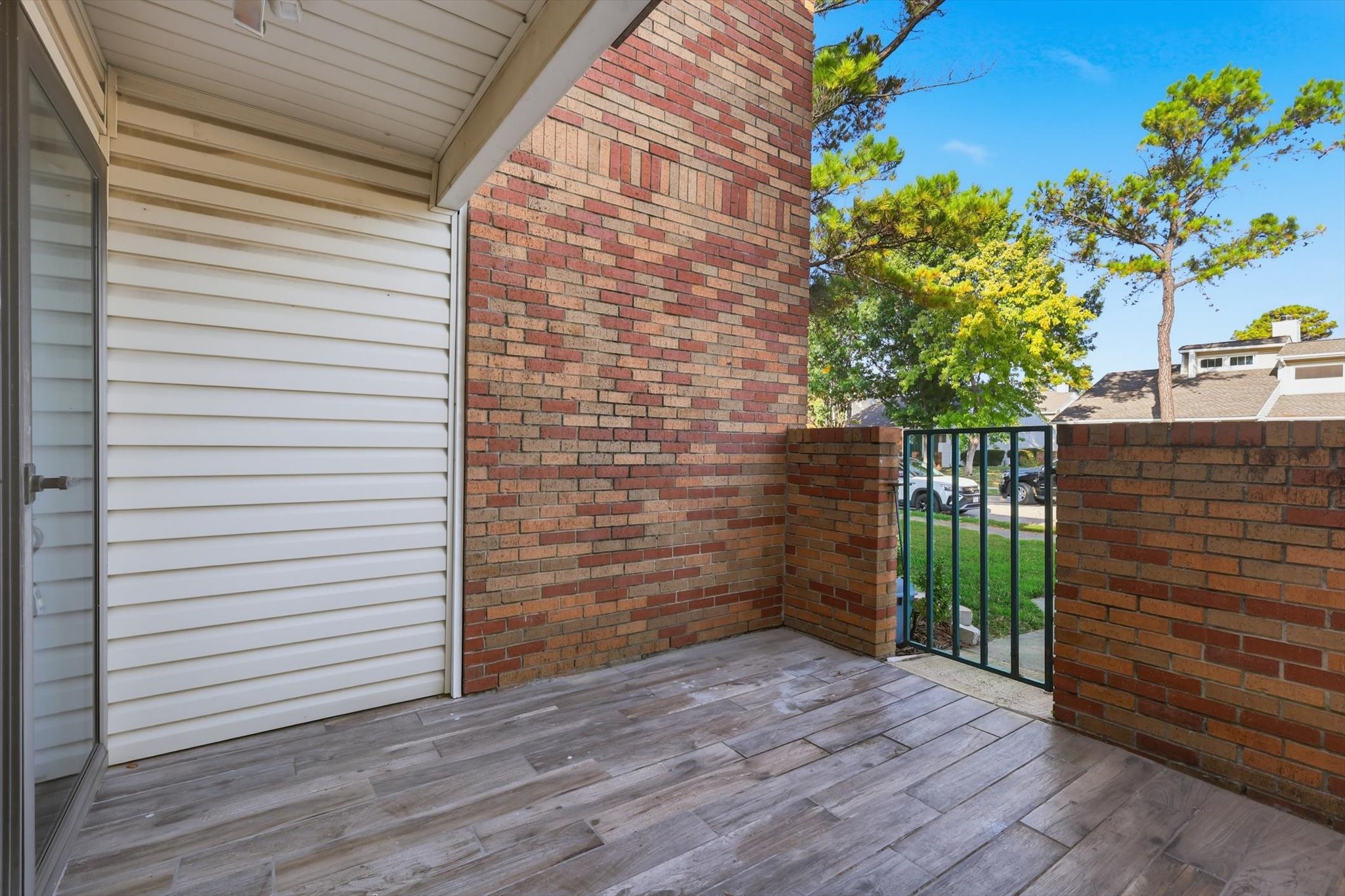 708 Creekwood Drive Lewisville TX 75067