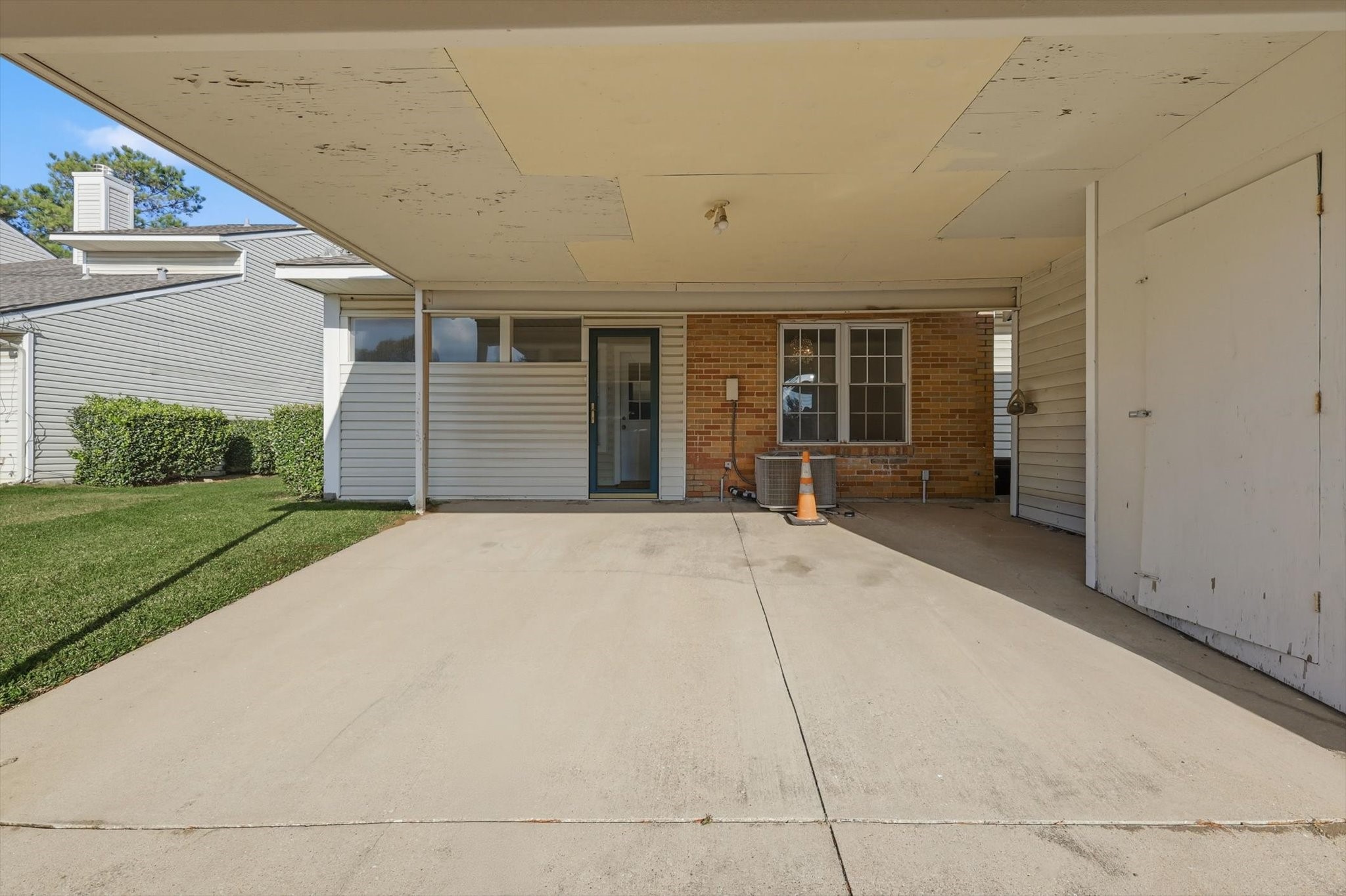 708 Creekwood Drive Lewisville TX 75067