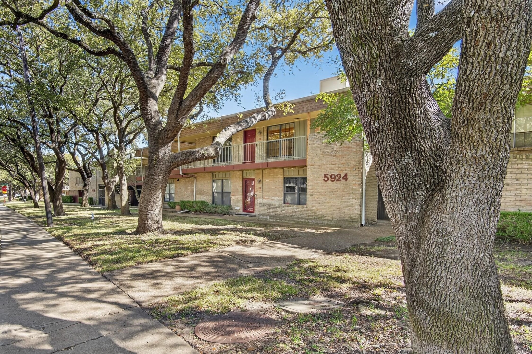 5930 Birchbrook Drive Dallas TX 75206