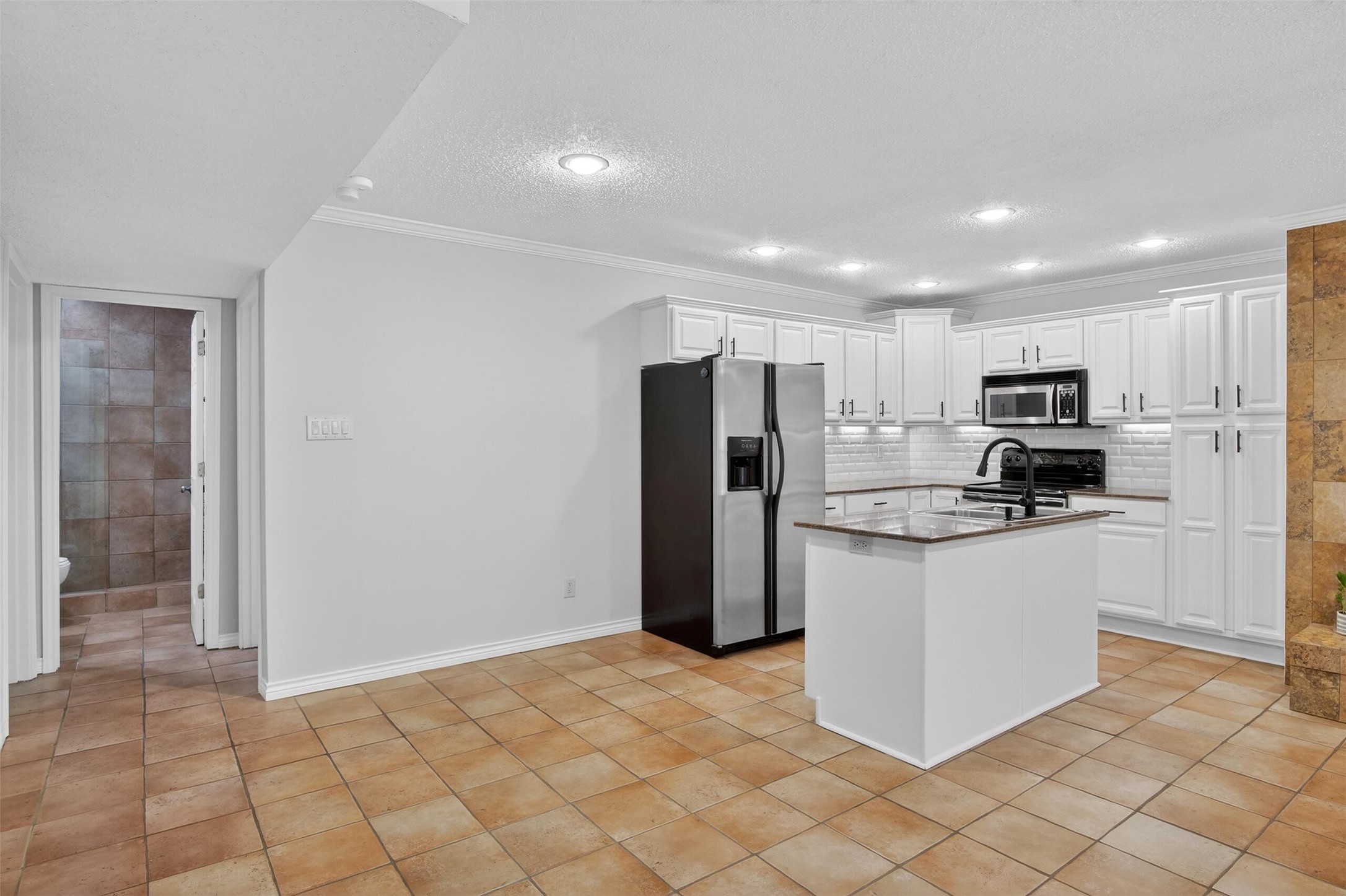 5930 Birchbrook Drive Dallas TX 75206