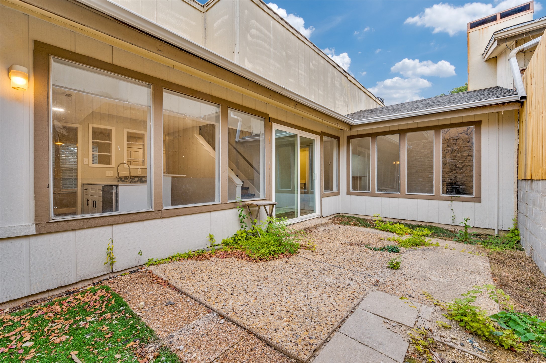 8560 Park Lane Dallas TX 75231