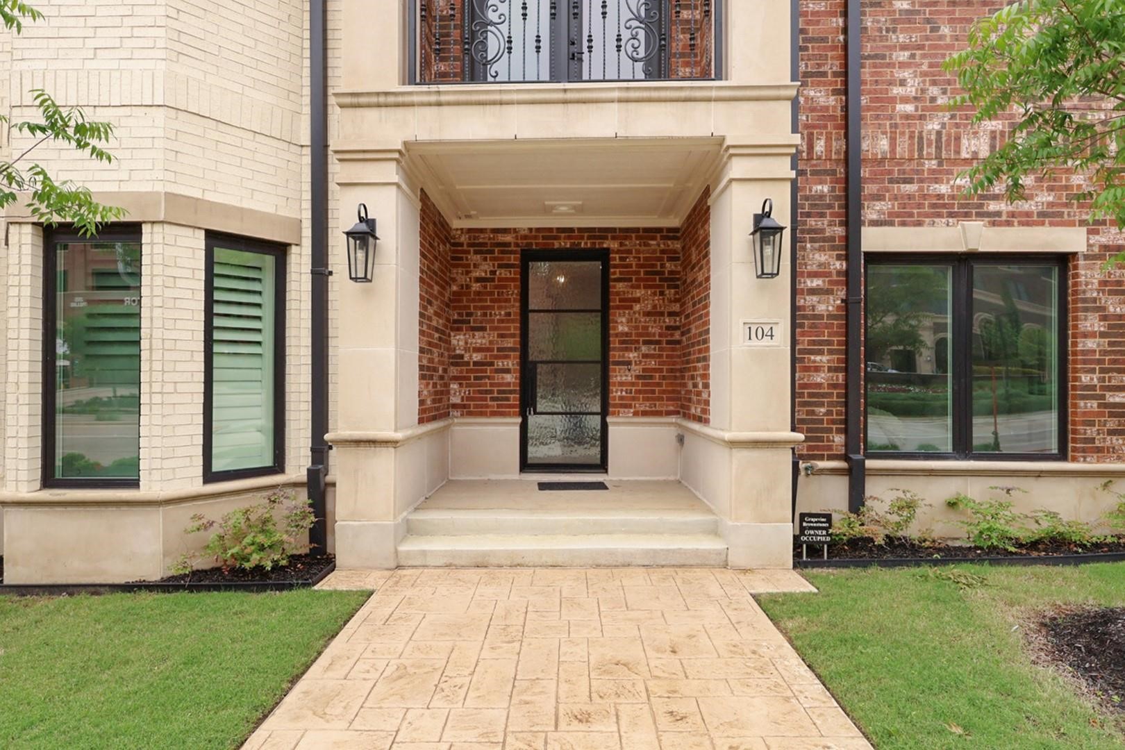 218 E Dallas Road Grapevine TX 76051