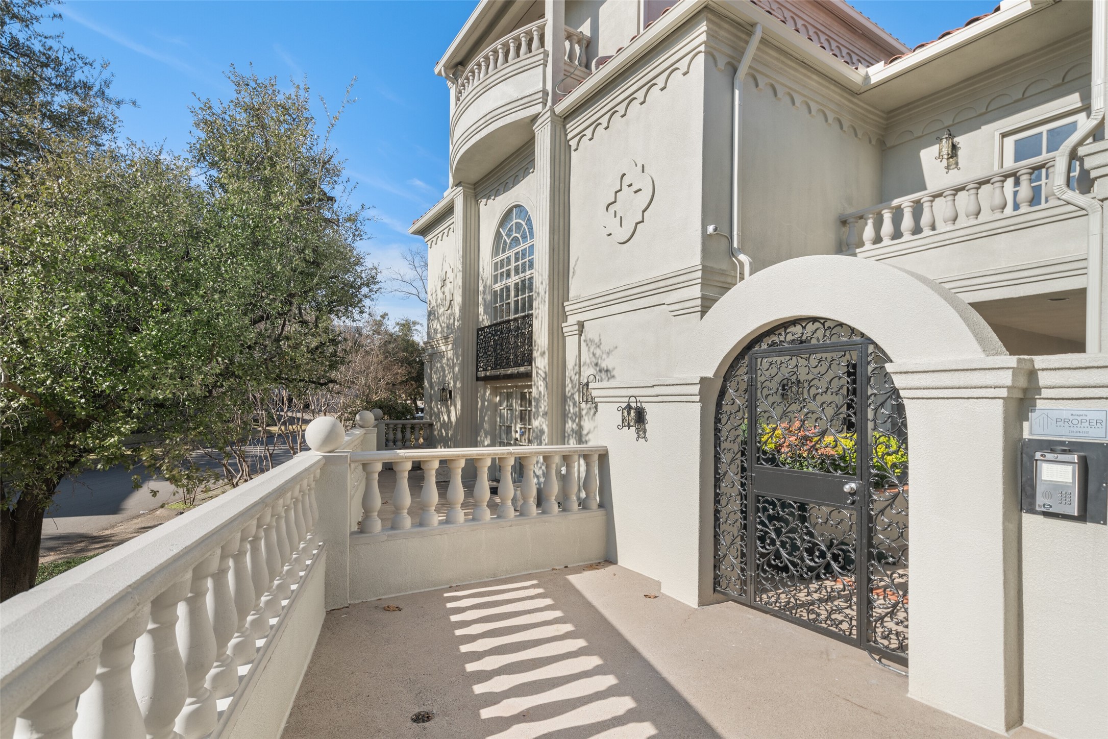 3710 Holland Avenue, Dallas, TX 75219 | 20853326 | Briggs Freeman Sotheby's