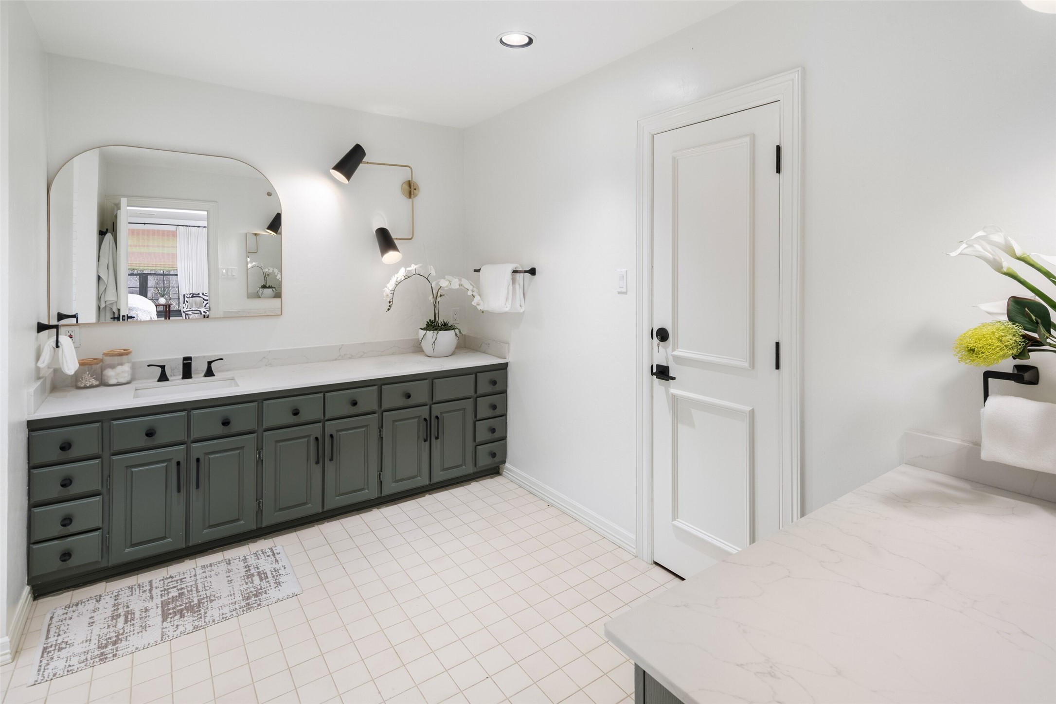 3710 Holland Avenue Dallas TX 75219