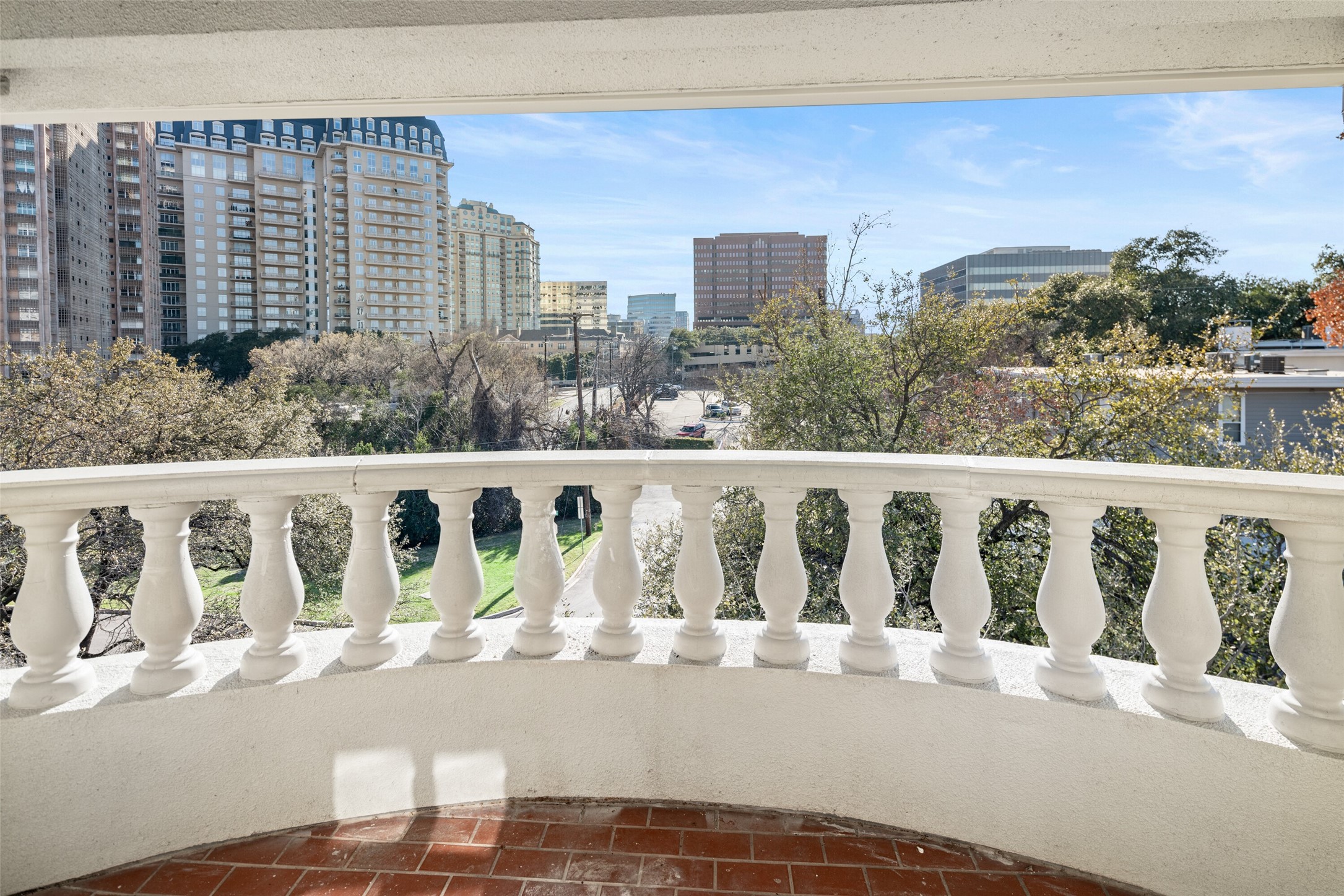 3710 Holland Avenue Dallas TX 75219