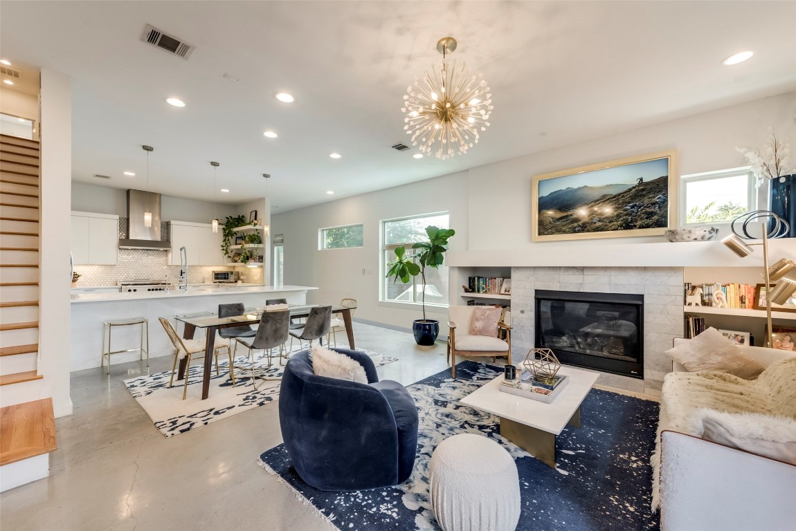2203 Chunk Court Dallas TX 75206