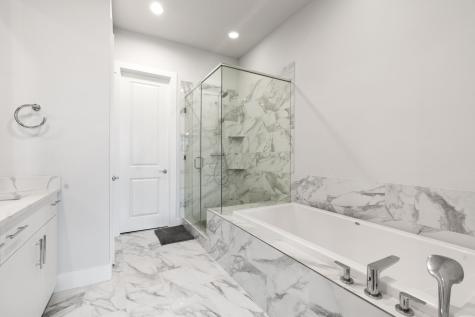 381 E Greenbriar Lane Dallas TX 75203