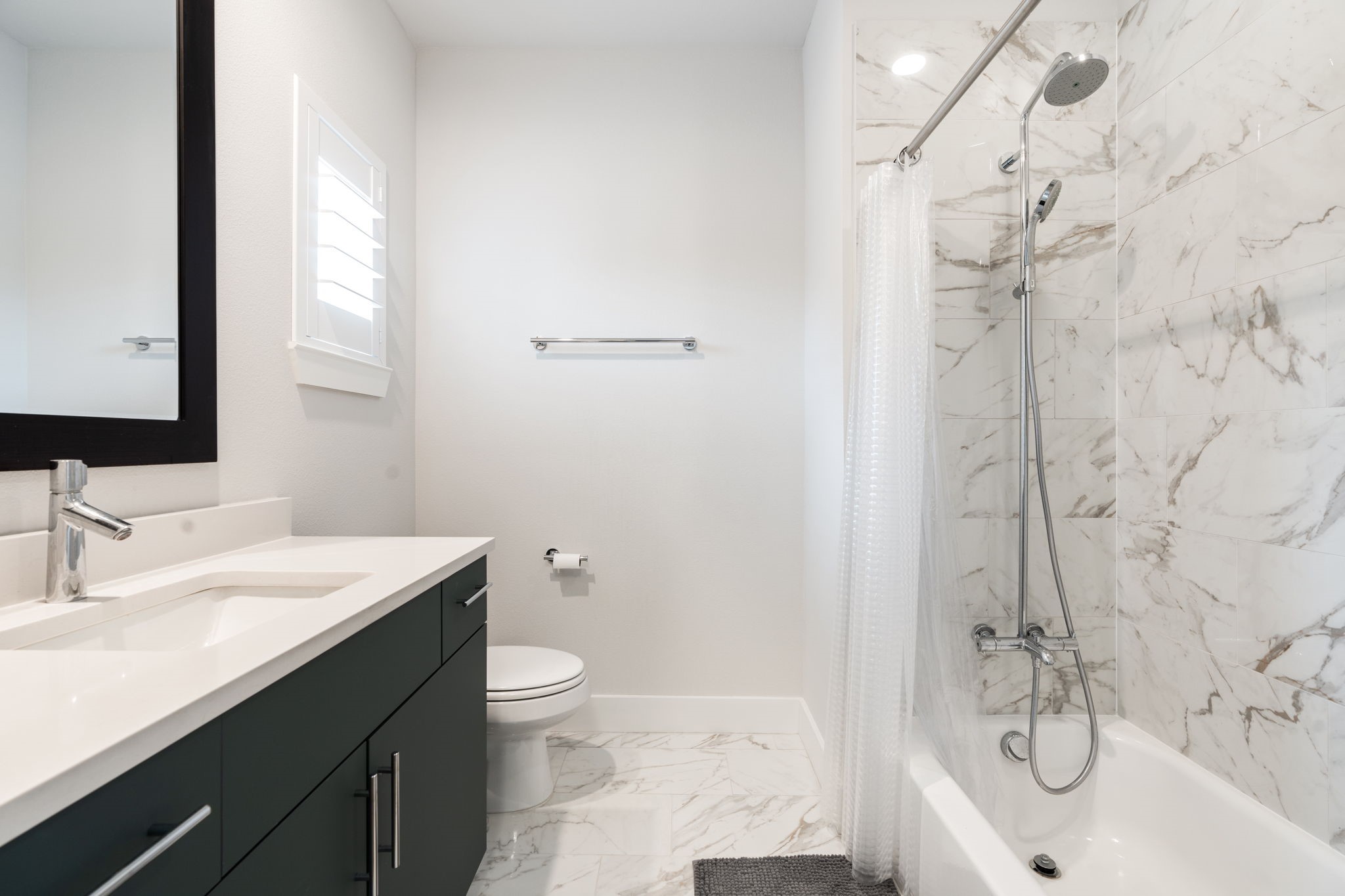 381 E Greenbriar Lane Dallas TX 75203