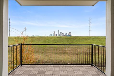 381 E Greenbriar Lane Dallas TX 75203