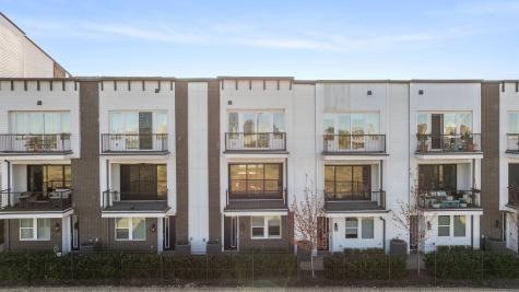 381 E Greenbriar Lane Dallas TX 75203