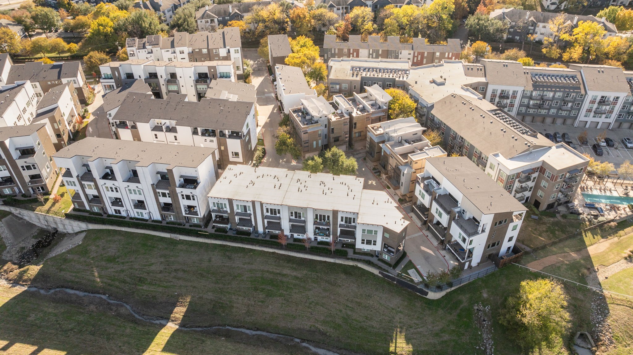 381 E Greenbriar Lane Dallas TX 75203
