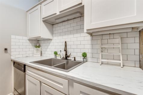 2110 Randy Snow Road Arlington TX 76011