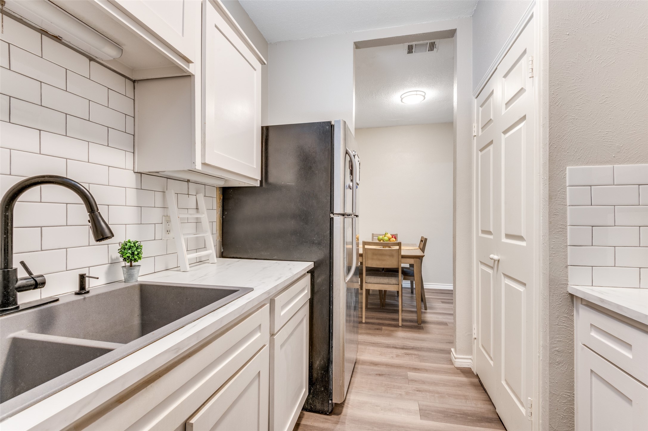 2110 Randy Snow Road Arlington TX 76011