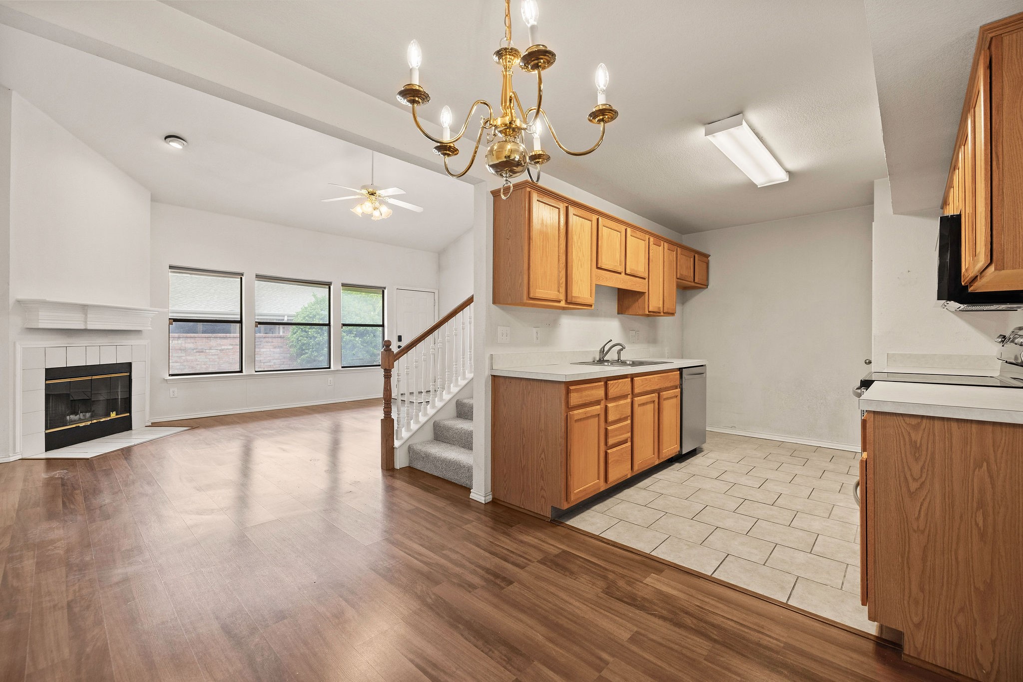 1120 Forest Creek Street Benbrook TX 76126