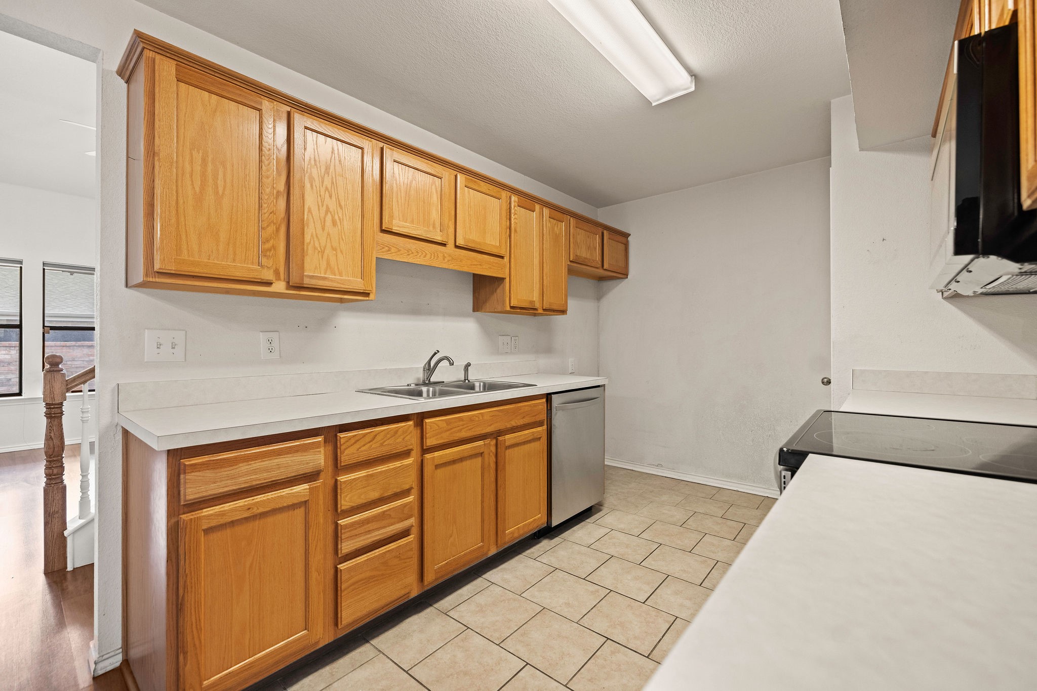 1120 Forest Creek Street Benbrook TX 76126