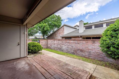 1120 Forest Creek Street Benbrook TX 76126