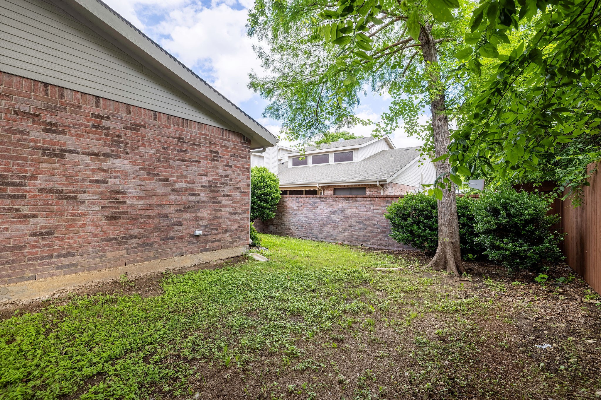 1120 Forest Creek Street Benbrook TX 76126