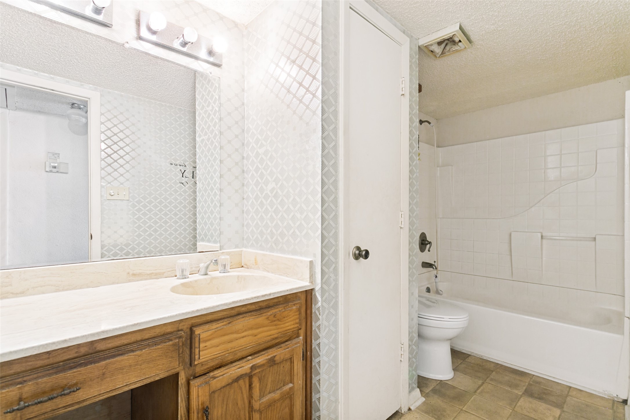 713 Harbour Town Drive Lake Dallas TX 75065
